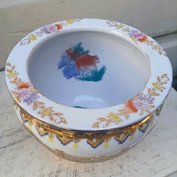 European-style Asian Influenced Intricate Moriage Koi Fish Bowl Planter - Picture 3 of 16